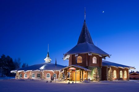 christmas-house-santa-claus-village-rovaniemi-71_800.jpg