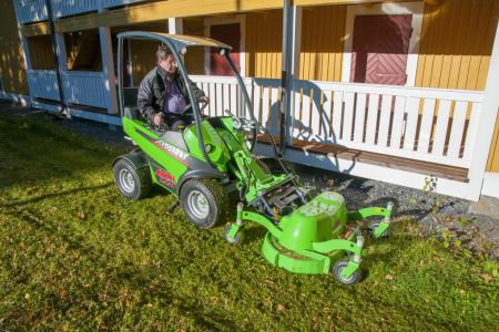 A35965 Lawn mower 1200 work 23.jpg